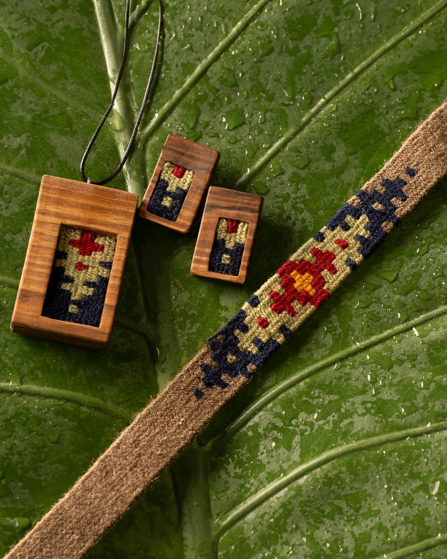 Ruby Frame Kilim Jewellery Set